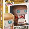 Annabelle sur une Chaise