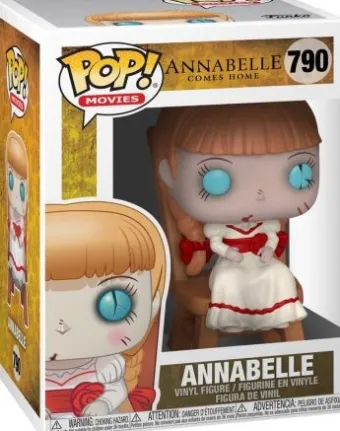 Annabelle sur une Chaise