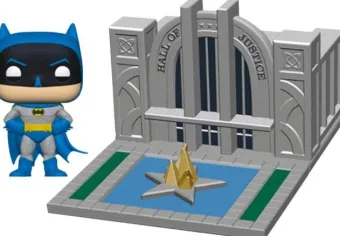 Batman avec le Palais de Justice