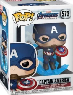 Captain America avec bouclier cassé et Mjolnir