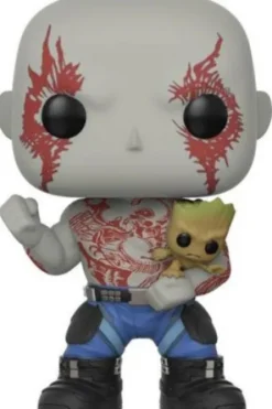 Drax tenant Groot dans ses bras