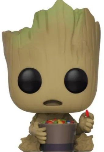 Groot avec un bol de bonbons