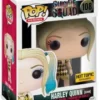 Harley Quinn en Robe