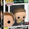 Morty avec ordinateur portable