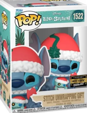 Stitch déballe son cadeau